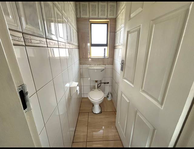 3 BEDROOM HOUSE TO LET IN BEDWORTH PARK